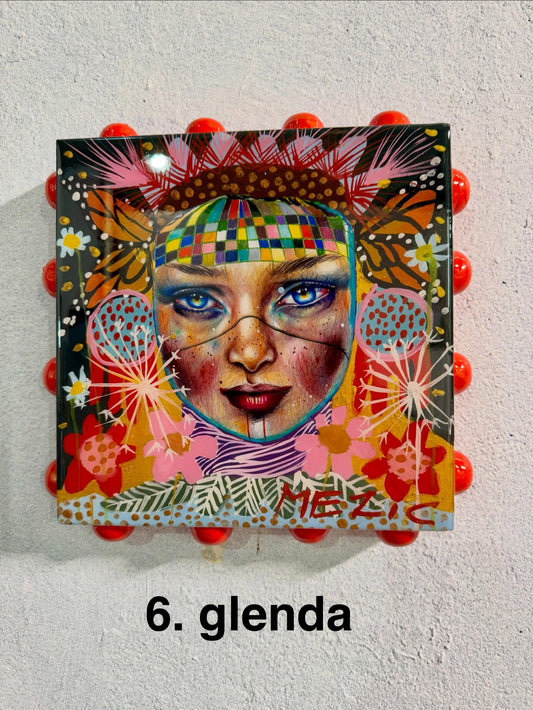 Glenda 25cm resin artwork by Mariana Mezic — front view
